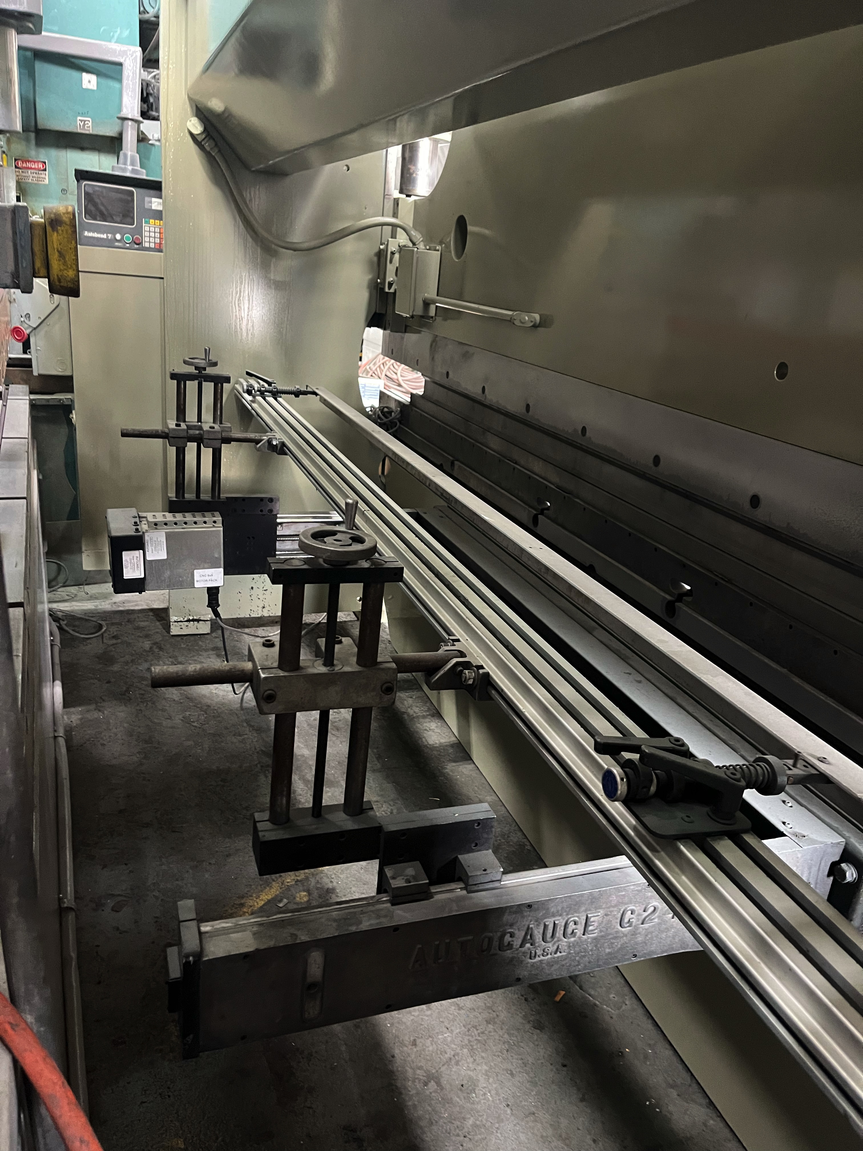 90 Ton X 12 Cincinnati Model 90CBII CNC Press Brake
